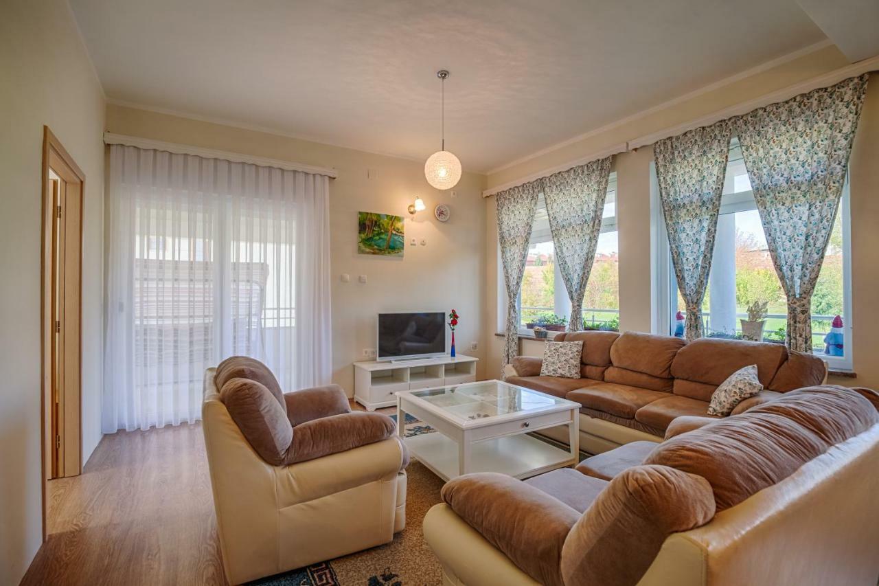 Apartment Snjezana Szluin Kültér fotó