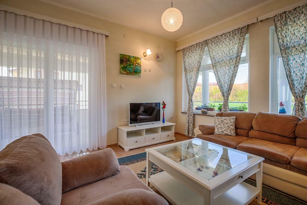 Apartment Snjezana Szluin Kültér fotó