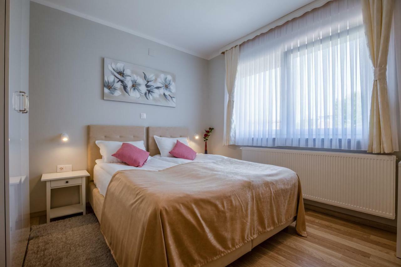 Apartment Snjezana Szluin Kültér fotó