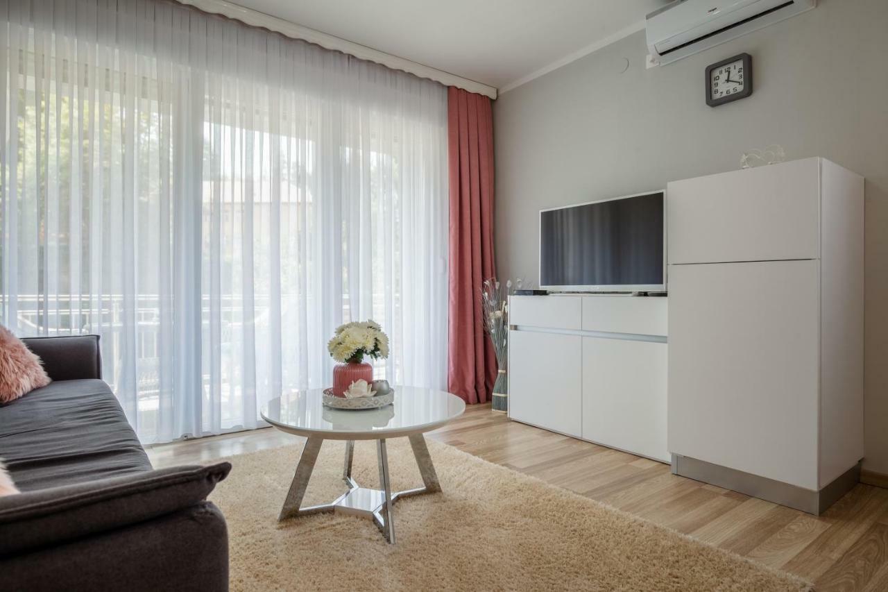 Apartment Snjezana Szluin Kültér fotó
